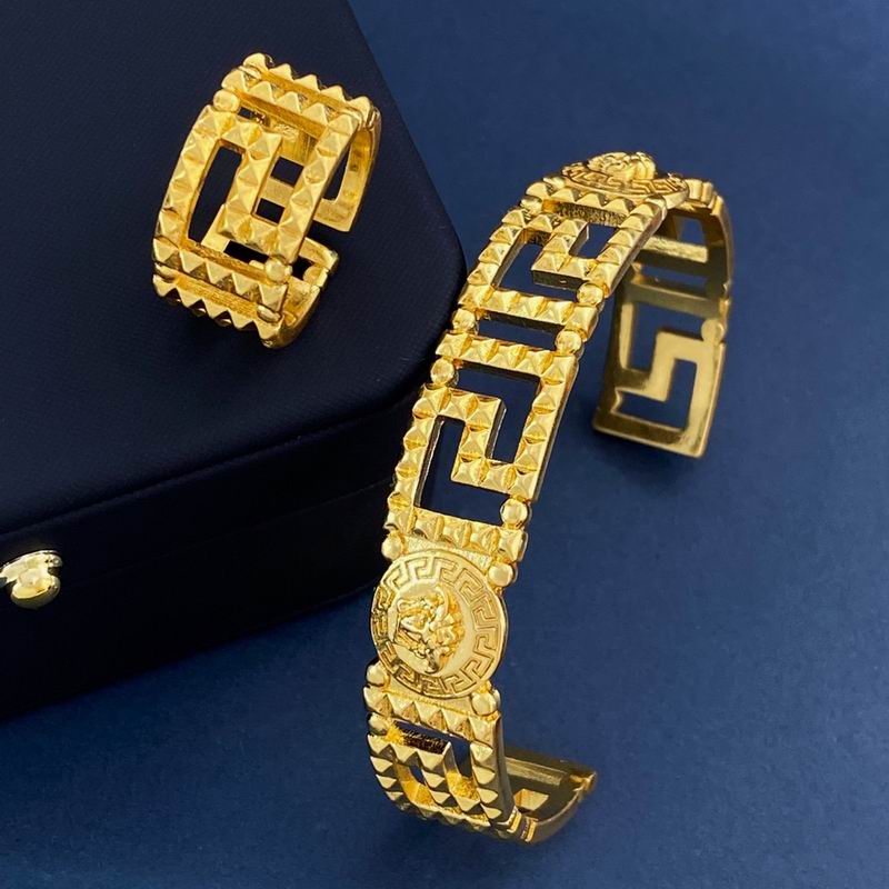 Versace suits 05lyx09 (1)