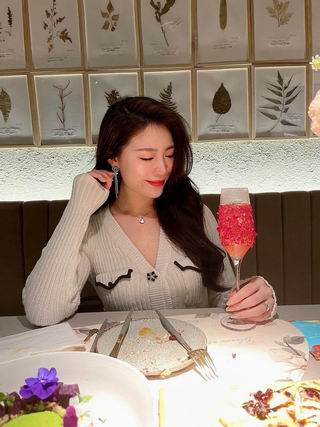 Bvlgari necklace 03lyh56 (7)