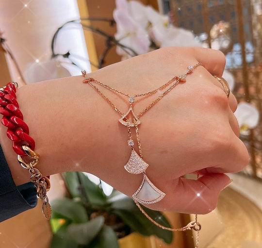 Bvlgari necklace 04lyh134 (5)