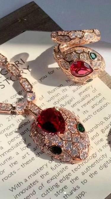 Bvlgari necklace 04lyh137 (2)