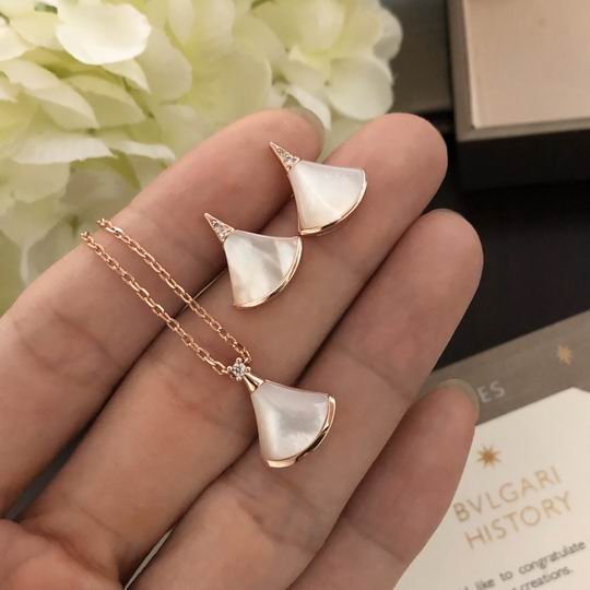 Bvlgari suits 04lyh16 (2)