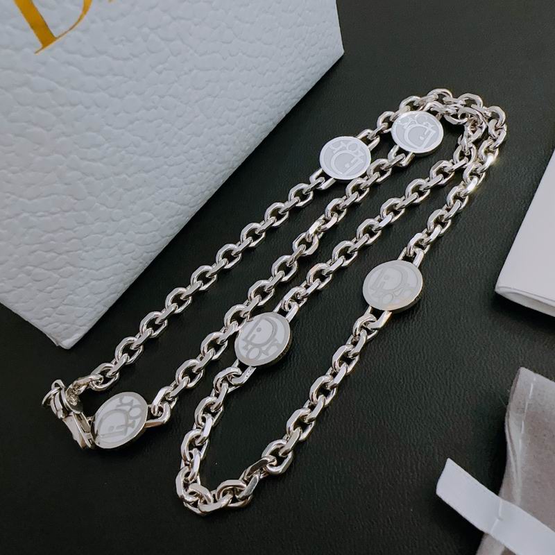 Dior Suits 05lyr67 (2)