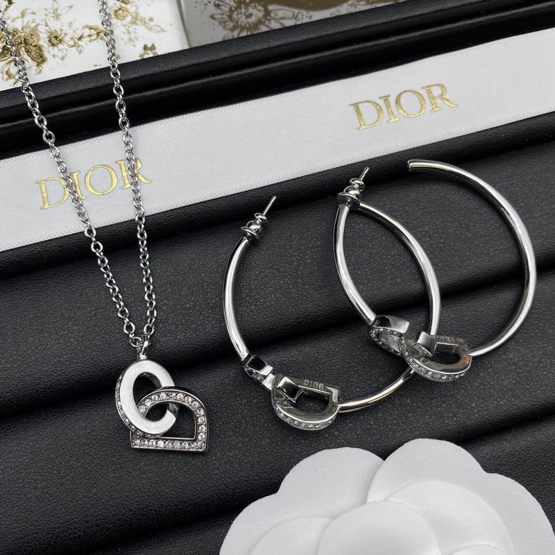 Dior Suits 05lyr69 (2)