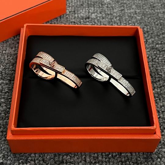 Hermes Ring 06lyh57 (1)