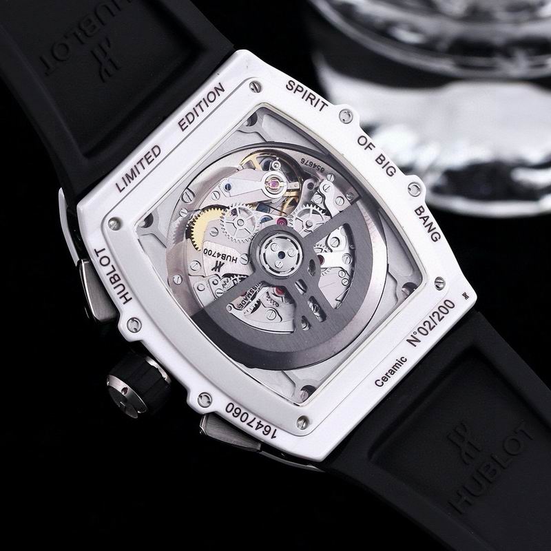 Hublot 42mm 43 (2)