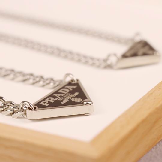 Prada necklace 04lyh06 (5)