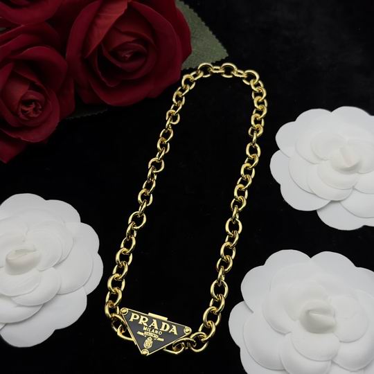 Prada suits 06lyh01 (2)