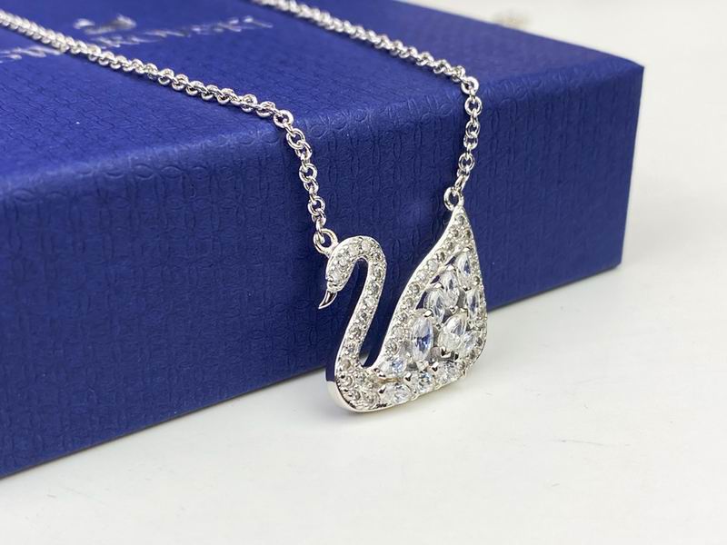 Swarovski Necklace 05lyx244 (1)