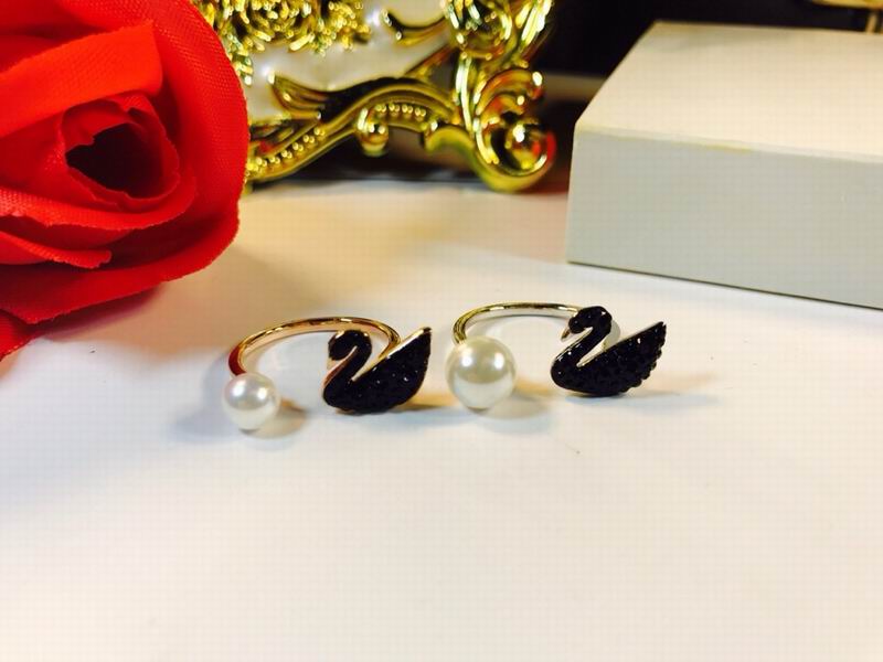 Swarovski Suits 05lyx04 (4)