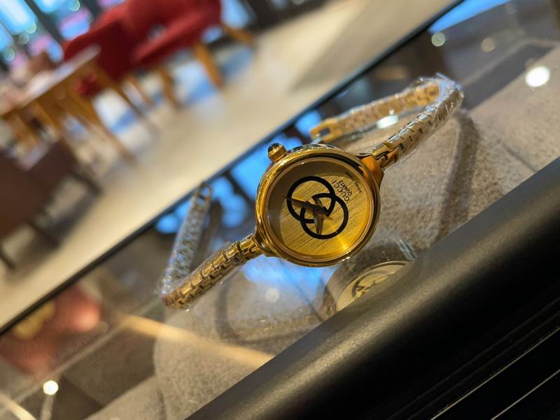 Gucci women watch