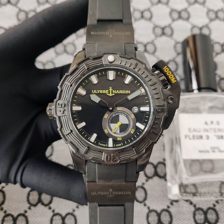 Ulysse Nardin men 45mm M04