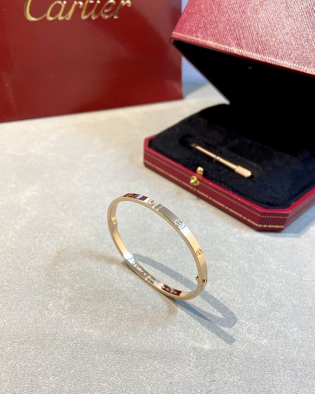 Cartier bracelet 12lyx39