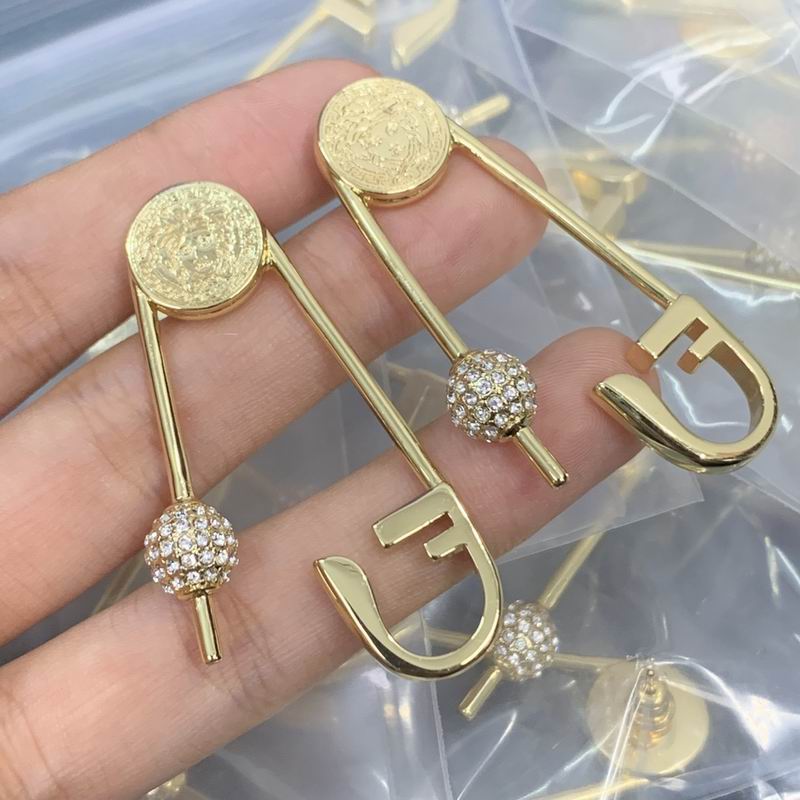 Fendi earring 01lyr66