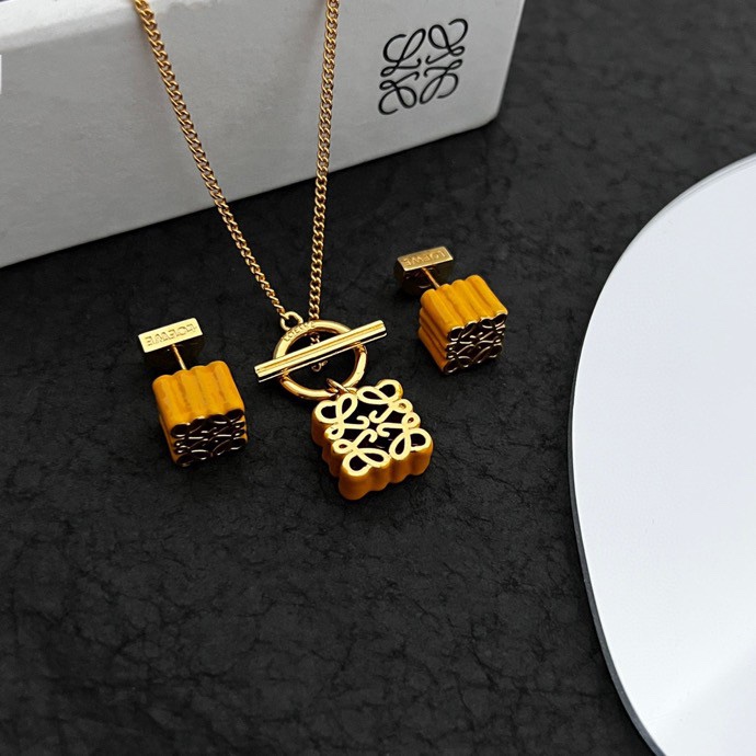 Loewe necklace 11lyw8
