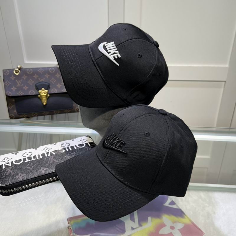 26 Nike Cap