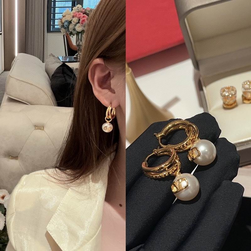 Valentino earring 11lyx26