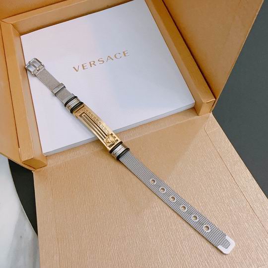 Versace bracelet lyh35