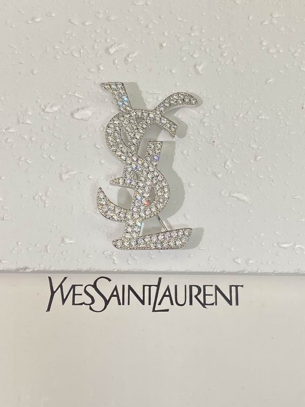 YSL Brooch 12lyr65