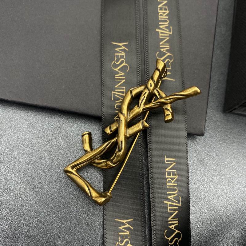YSL Brooch 9lyr13