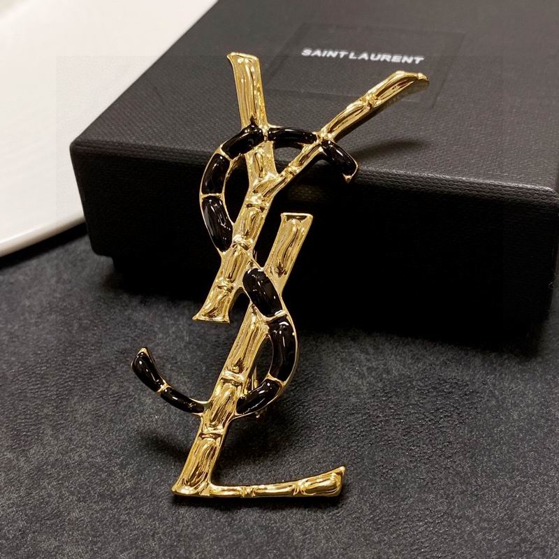 YSL Brooch 9lyr9