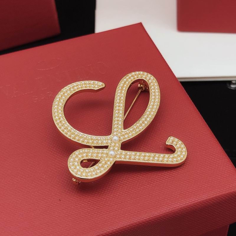 Loewe brooch 11lyw5 (1)