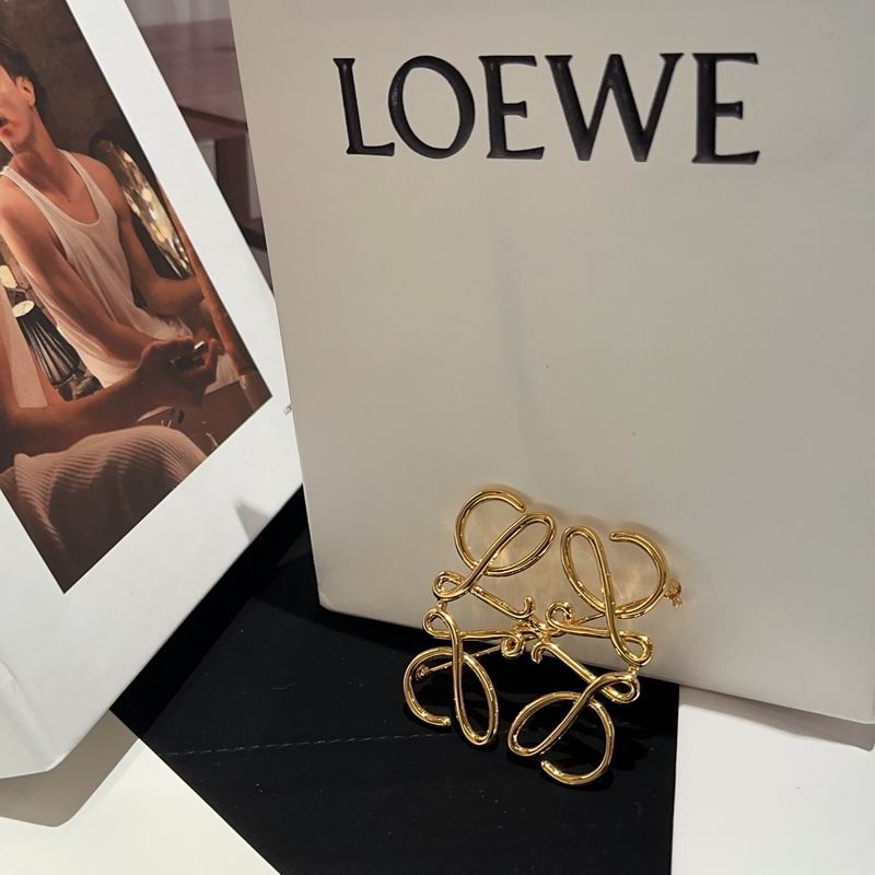 Loewe brooch 11lyw7 (5)