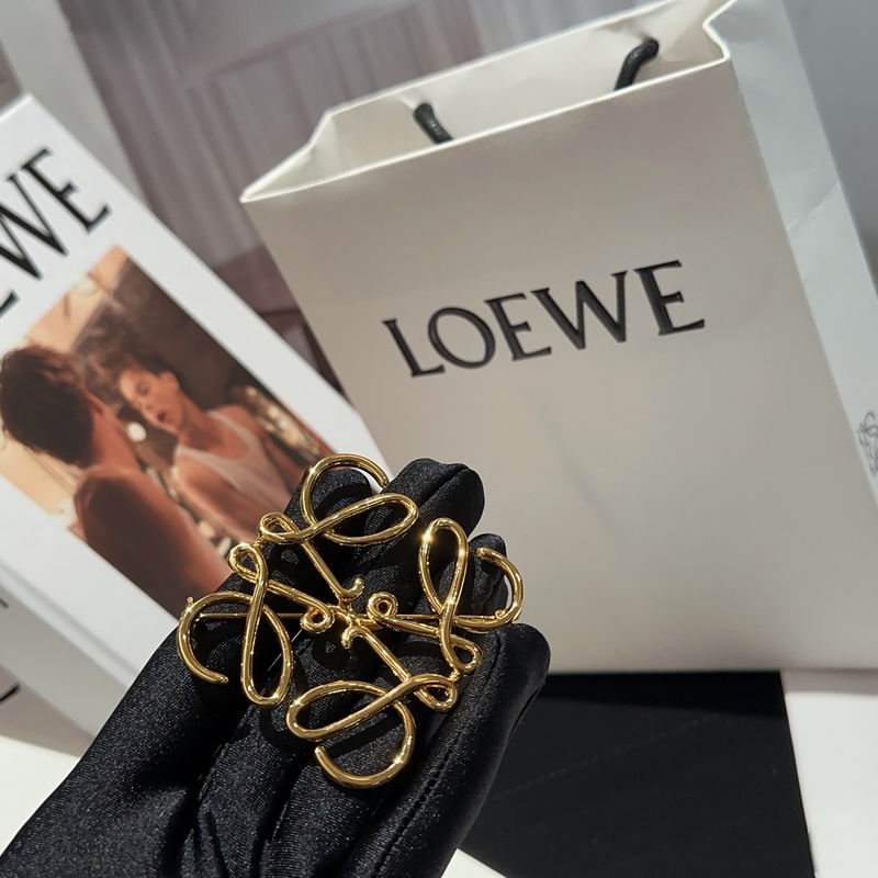 Loewe brooch 11lyw7 (6)
