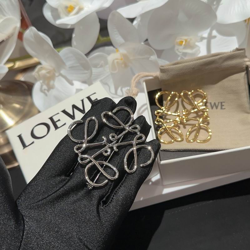 Loewe brooch 11lyw8 (2)