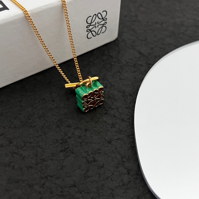 Loewe necklace 11lyw10 (3)