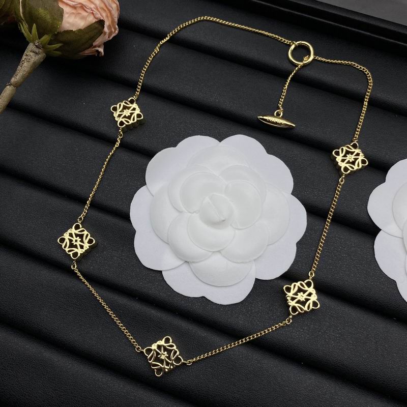 Loewe necklace 11lyw6 (5)