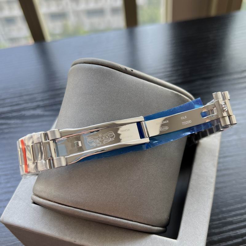 Rolex 36mm 20-Day Date (12)