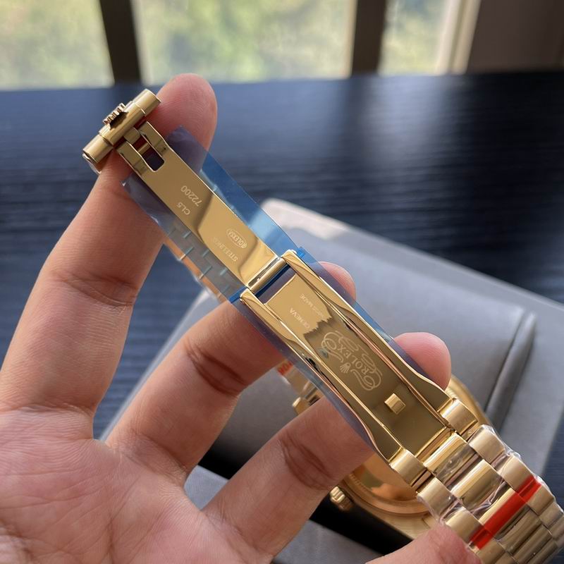 Rolex 36mm 20-Day Date (5)