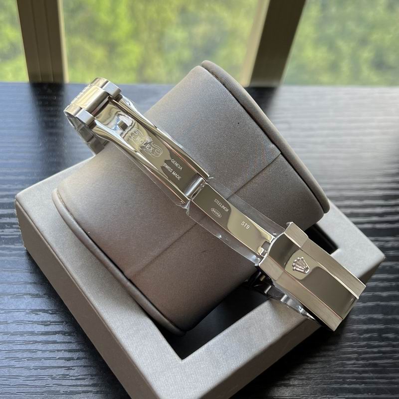 Rolex 42mm 08-Sky Dweller (10)