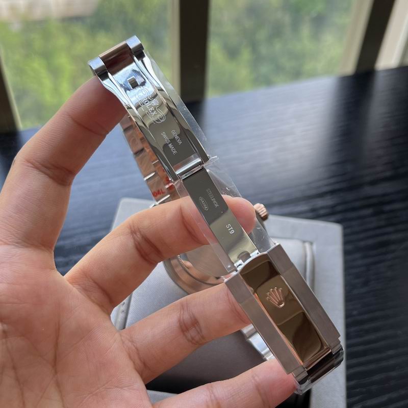 Rolex 42mm 08-Sky Dweller (8)