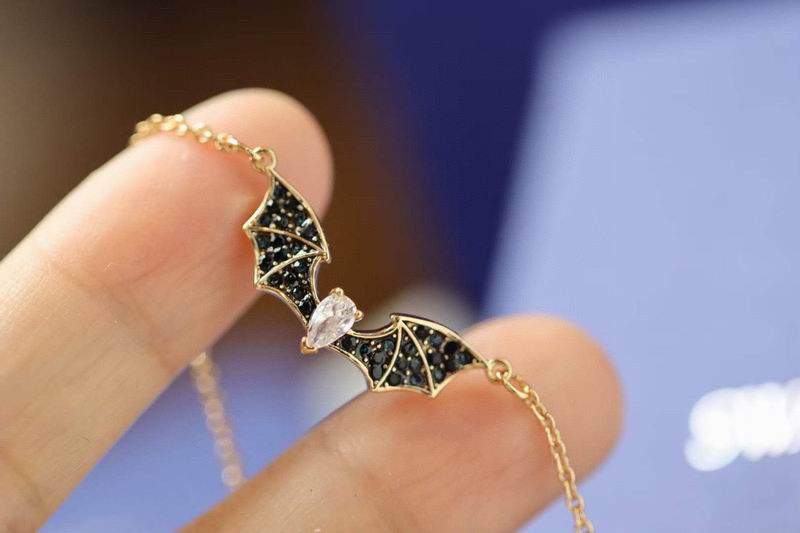 Swarovski Necklace 01lyr11 (5)