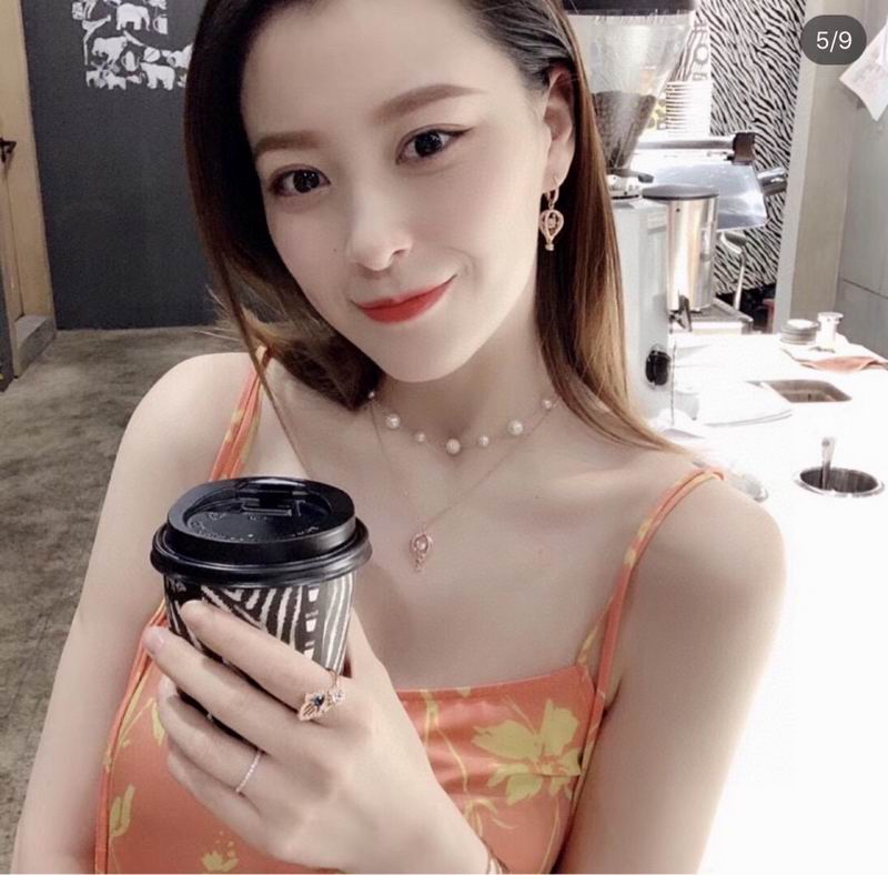 Swarovski Necklace 01lyr17 (2)