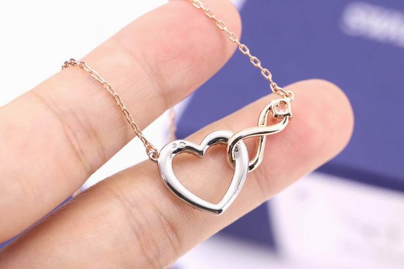 Swarovski Necklace 01lyr21 (1)