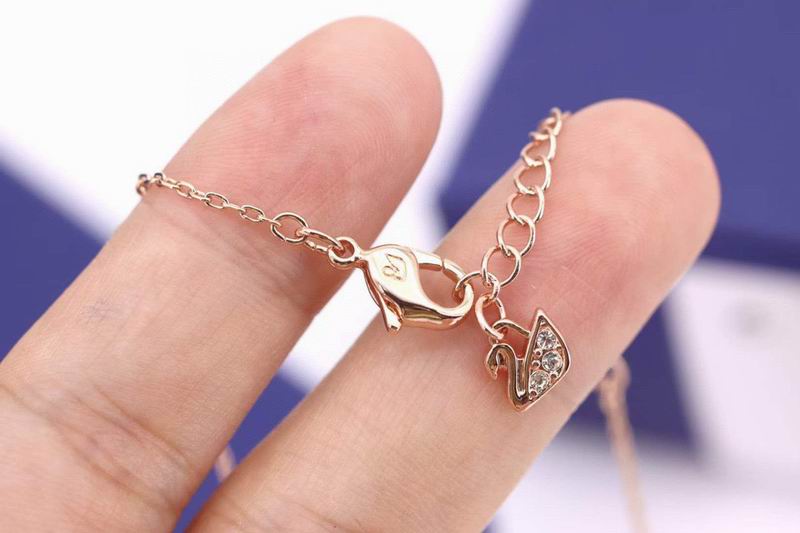 Swarovski Necklace 01lyr21 (7)