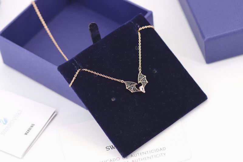 Swarovski Necklace 01lyr32 (2)