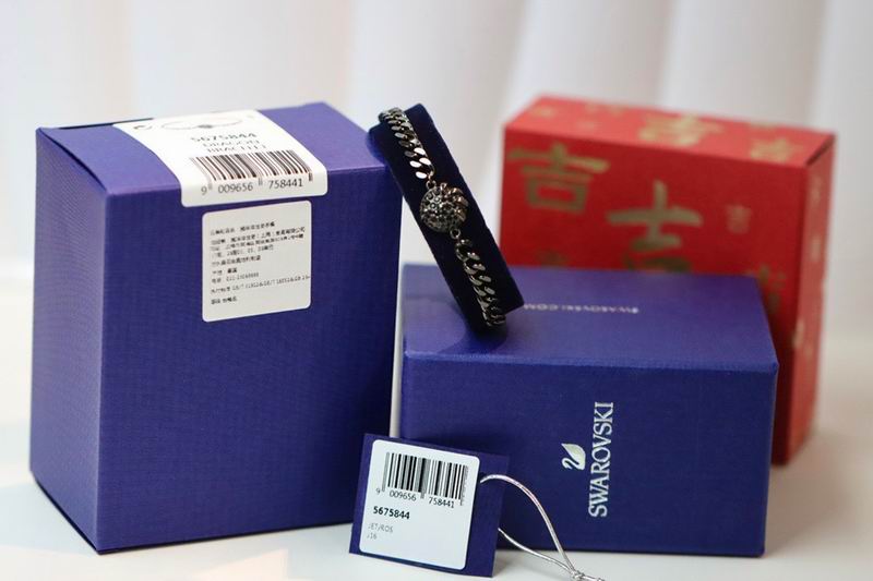 Swarovski Necklace 01lyr40 (8)