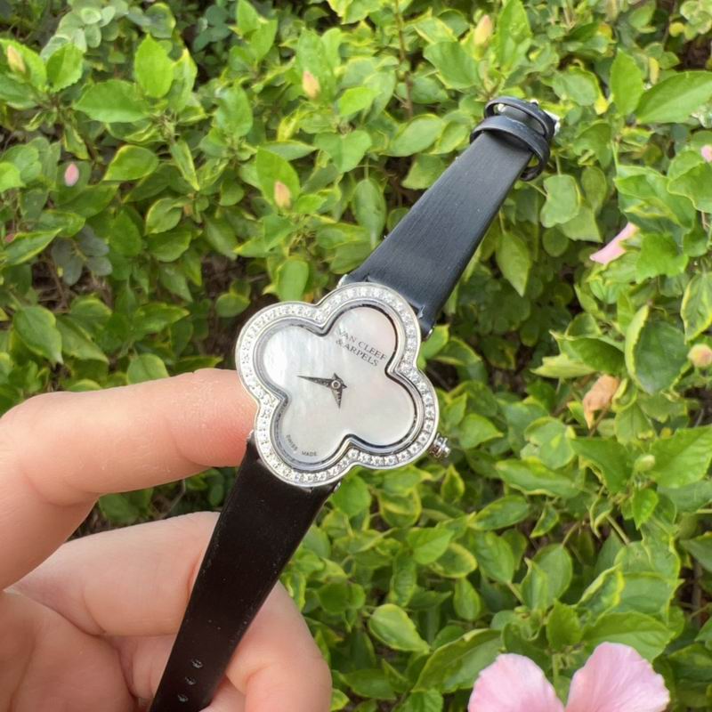 Van Cleef & Arpels 27mm 05 (8)