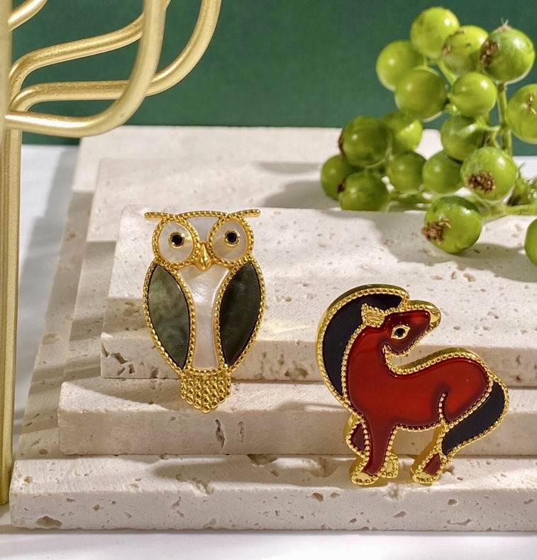 Van Cleef  Arpels brooch 092949  (3)