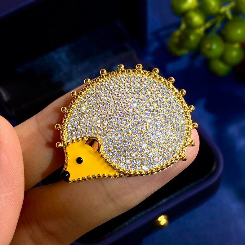 Van Cleef  Arpels brooch 121077  (7)
