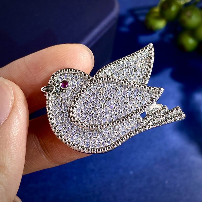 Van Cleef  Arpels brooch 121082  (9)