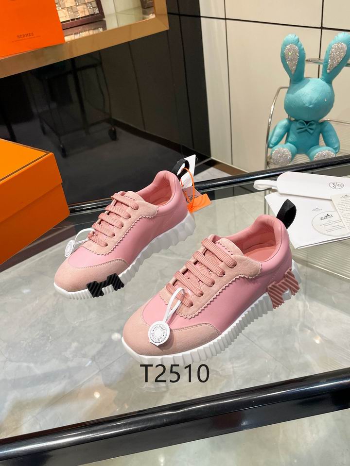 2789818