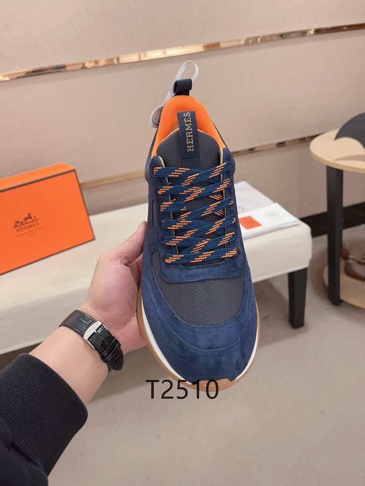 2789858