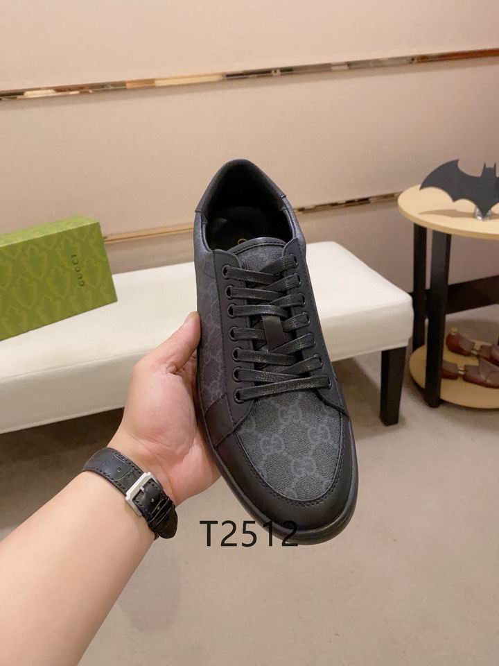 2858323